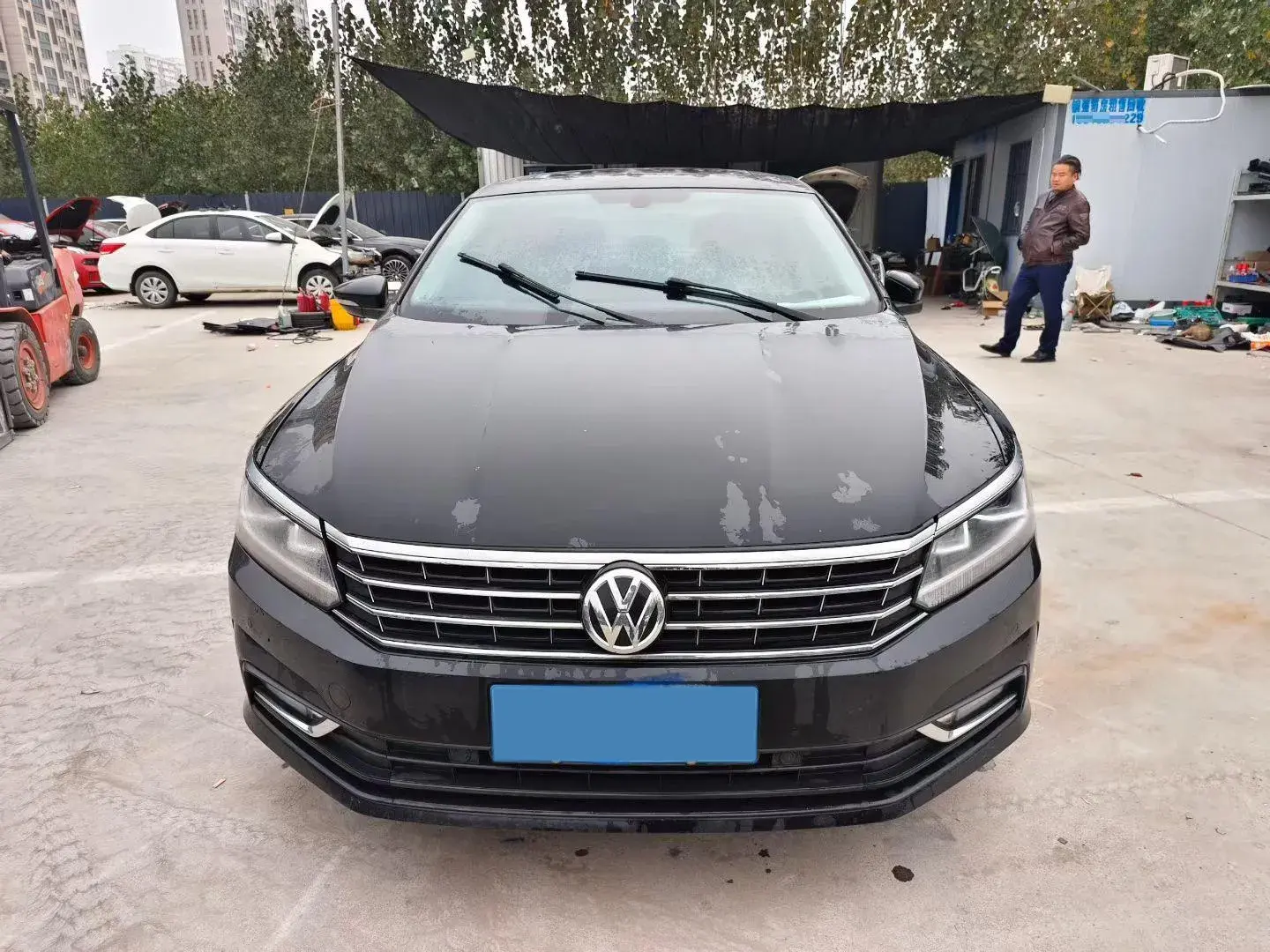 2017 VOLKSWAGEN PASSAT thumbnail 2