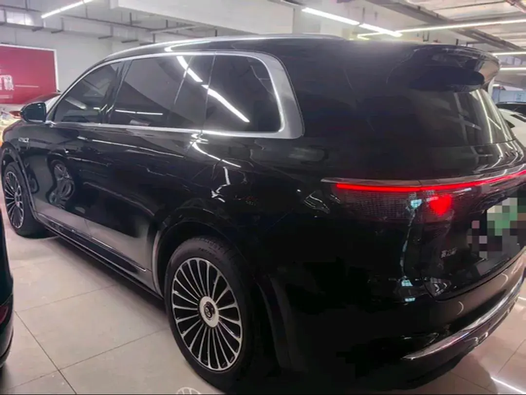 2025 AITO AITO thumbnail 2