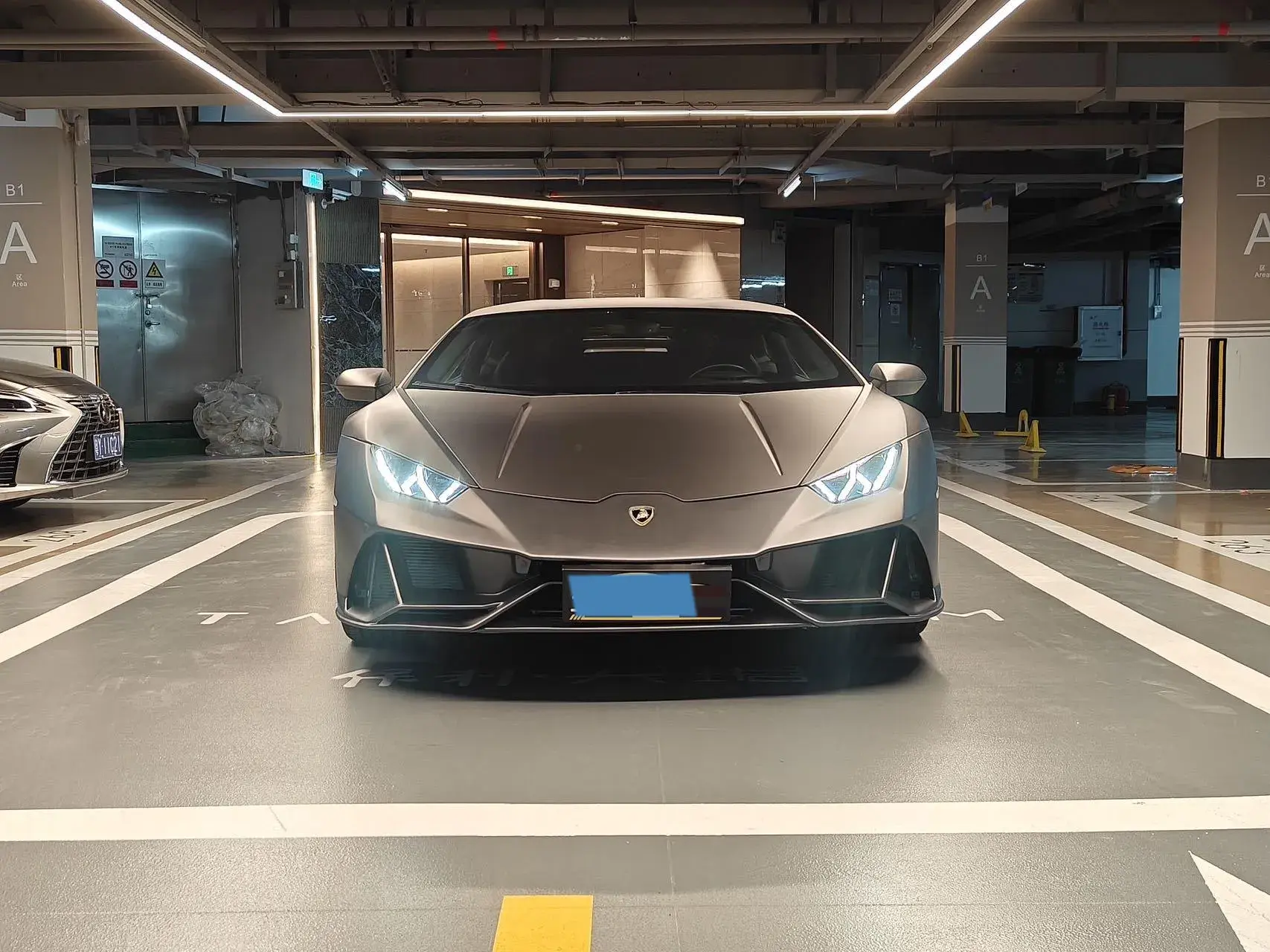 2020 LAMBORGHINI HURACÁN thumbnail 2