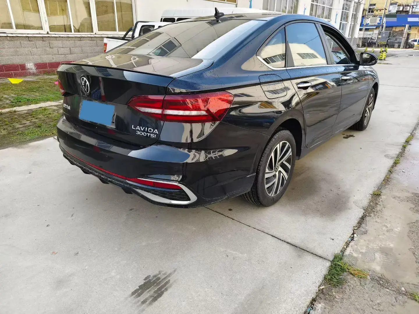 2024 VOLKSWAGEN LAVIDA thumbnail 3