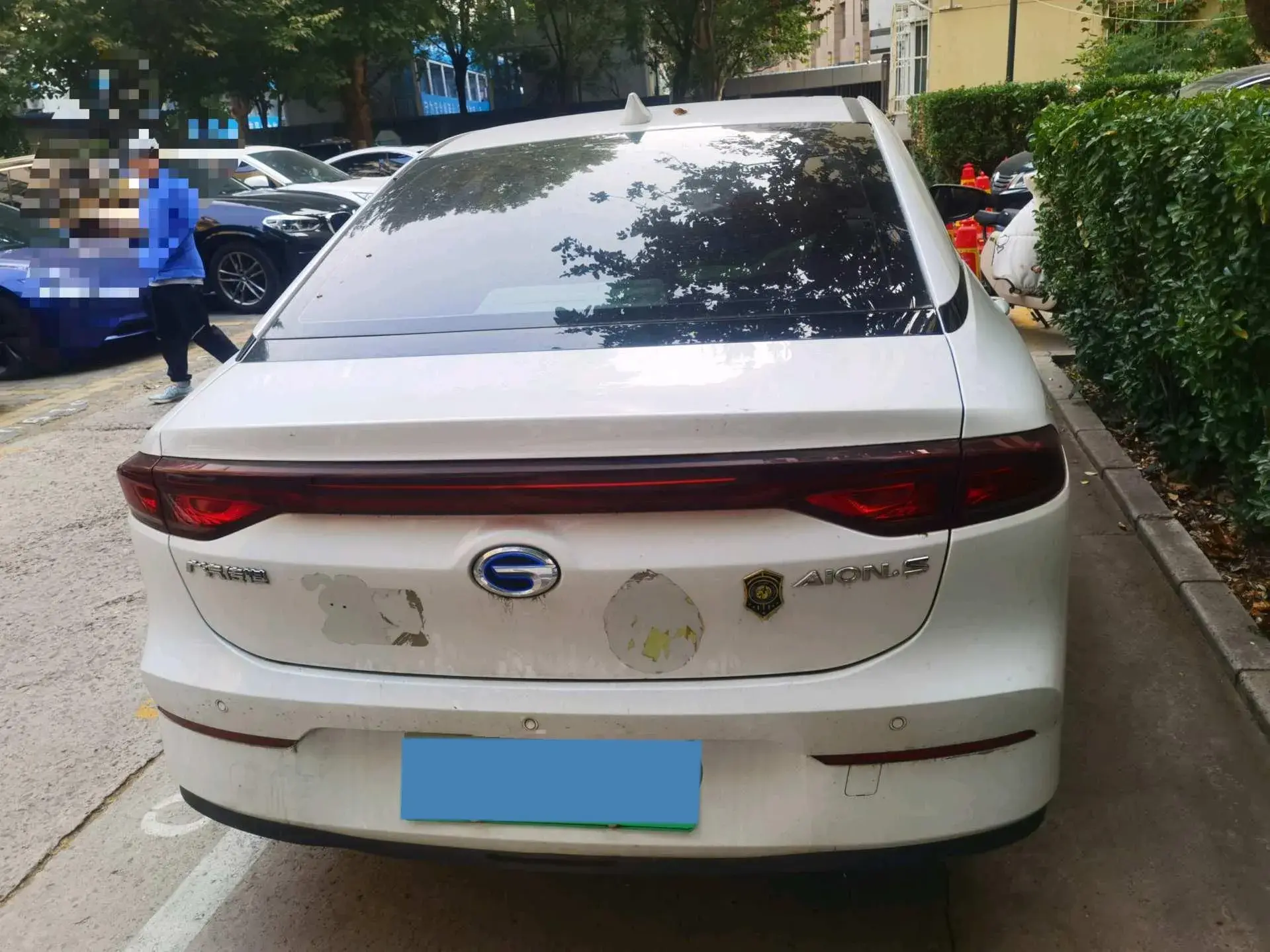 2019 AION S thumbnail 3