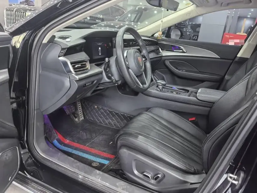 2024 HONGQI H5 thumbnail 3