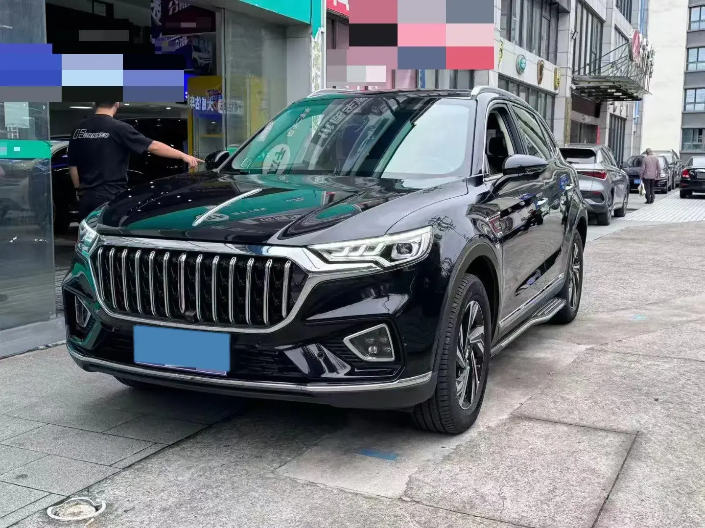 2022 HONGQI HS5 view 1