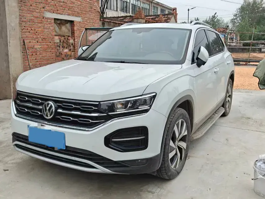 2019 VOLKSWAGEN TAYRON view 1