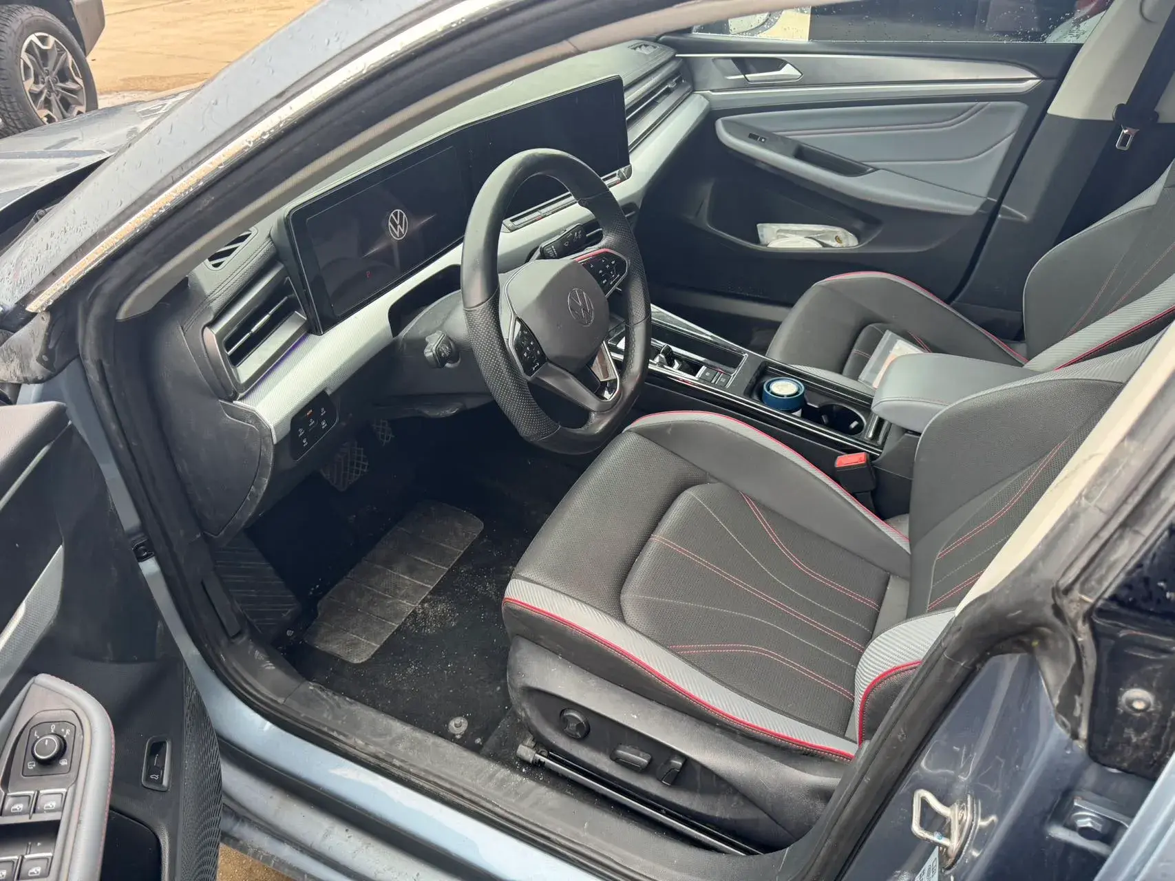 2022 VOLKSWAGEN LAMANDO thumbnail 3