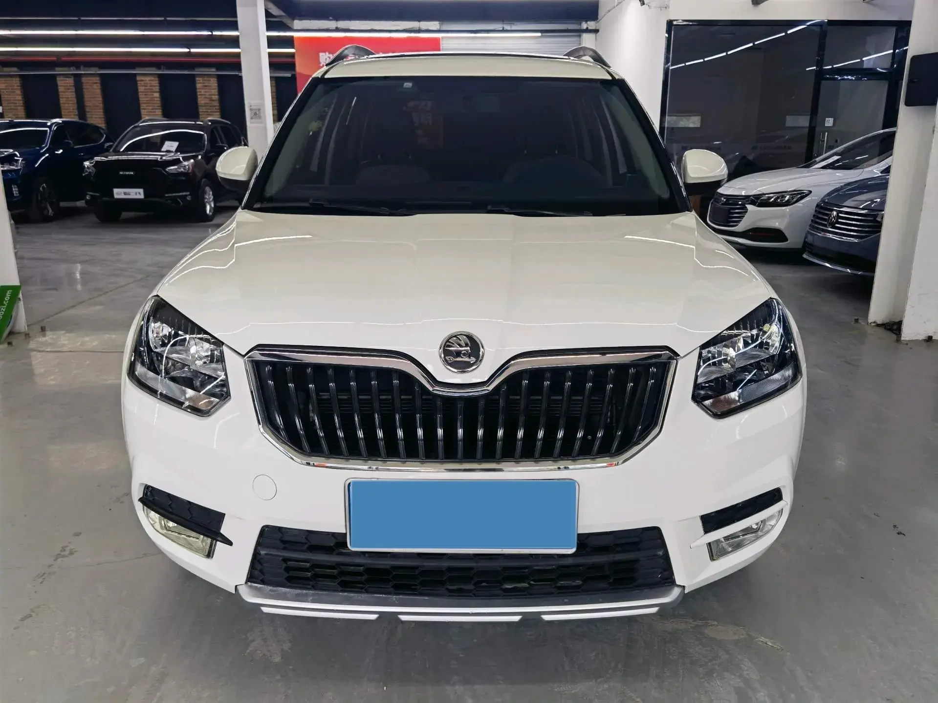 2017 SKODA YETI thumbnail 2
