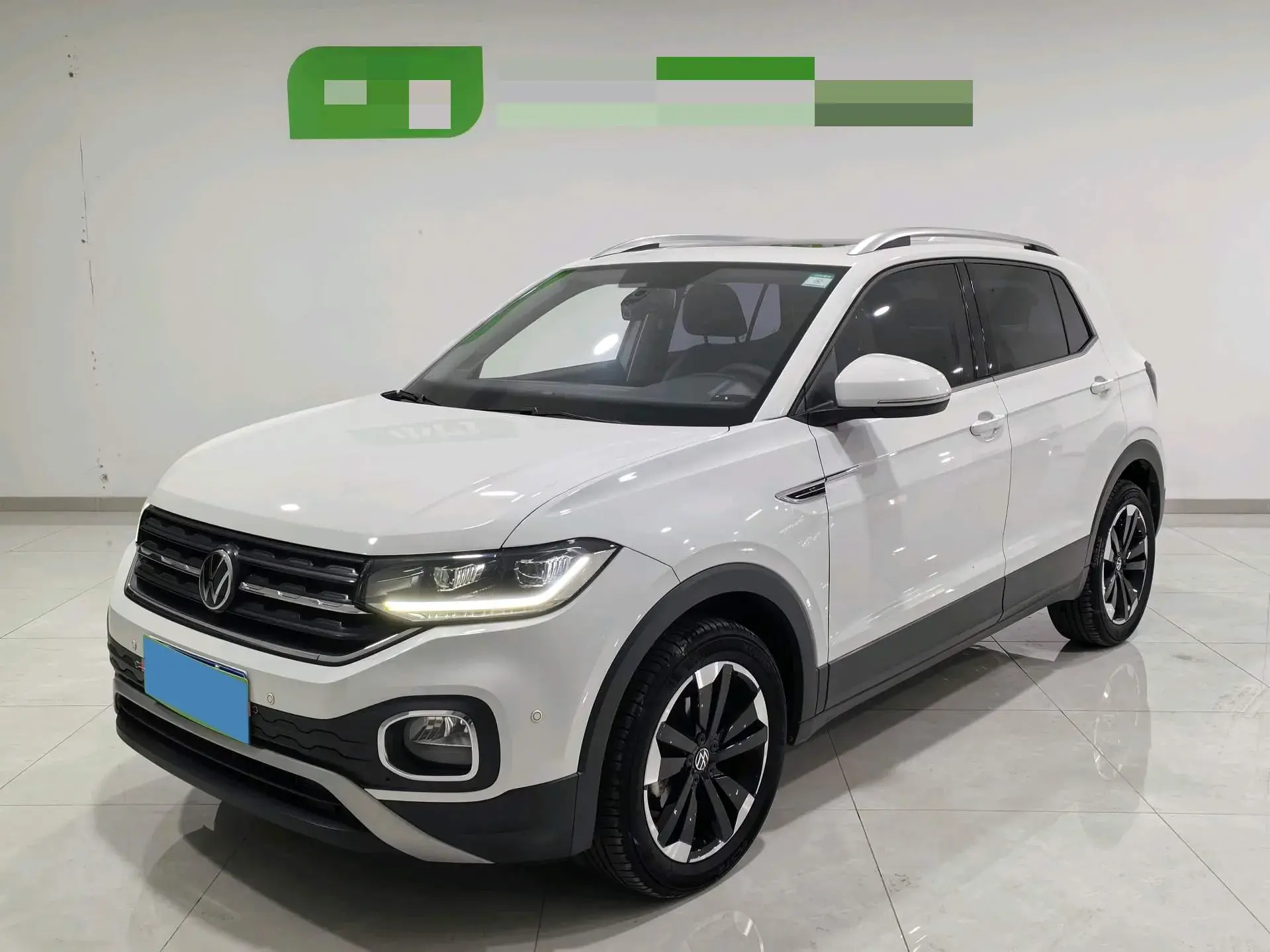 2020 VOLKSWAGEN TACQUA view 1