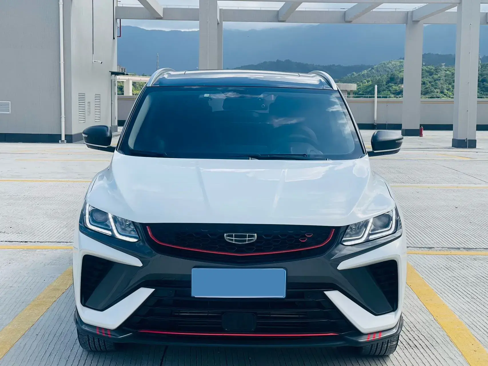 2021 GEELY COOLRAY thumbnail 2