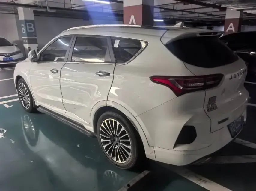 2020 JETOUR X70 thumbnail 4