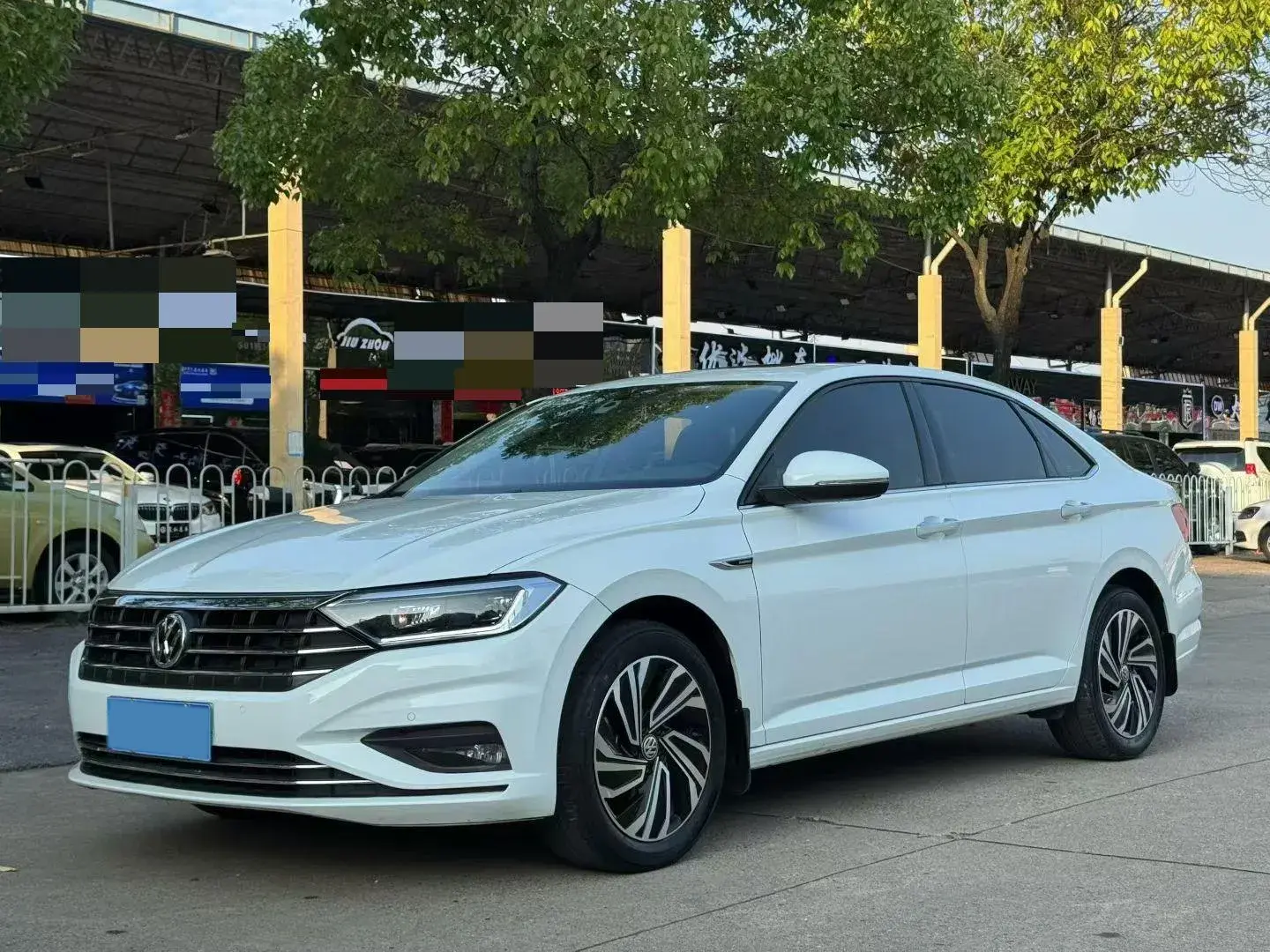 2022 VOLKSWAGEN SAGITAR view 1