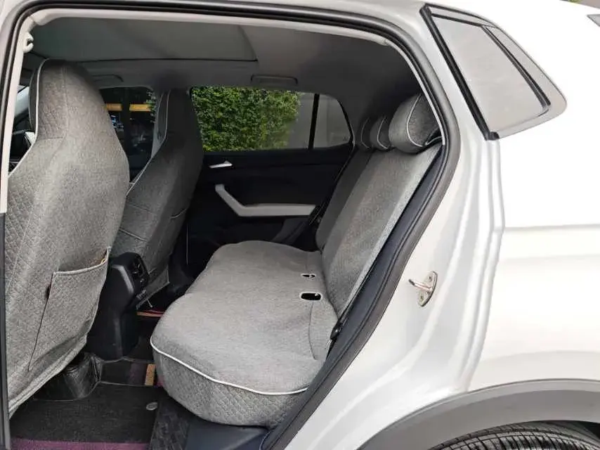 2023 VOLKSWAGEN THARU thumbnail 4