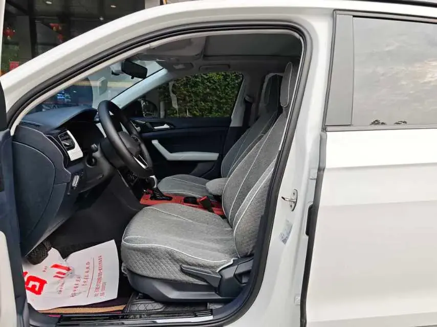 2023 VOLKSWAGEN THARU thumbnail 3