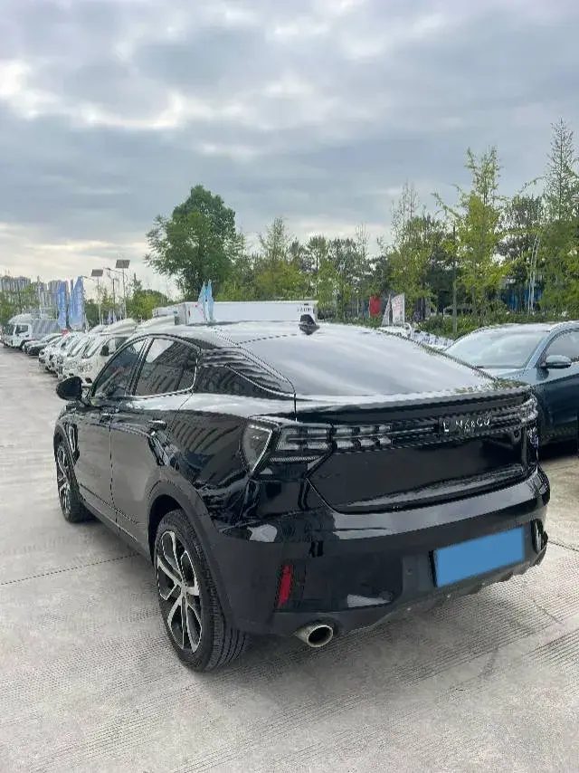 2020 LYNK&CO 05 thumbnail 4