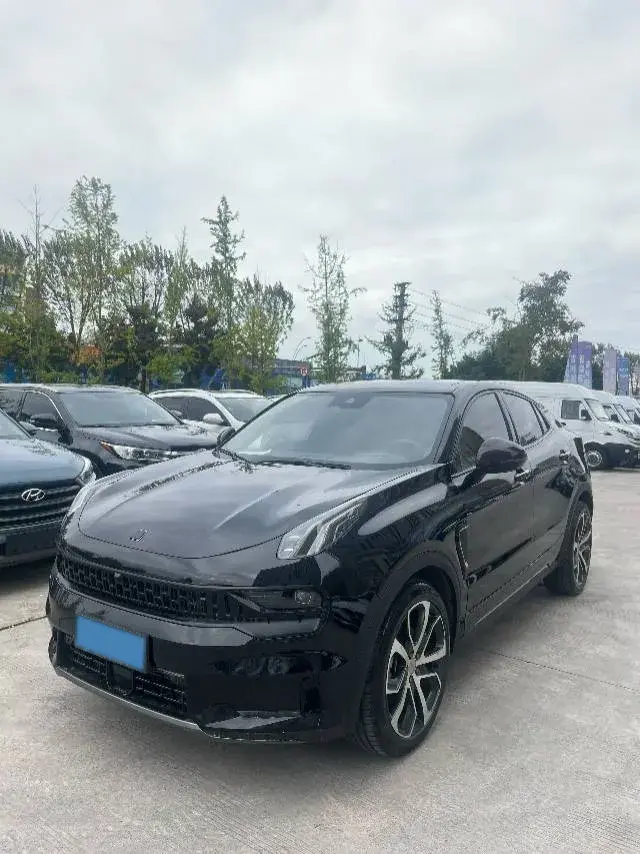 2020 LYNK&CO 05 view 1