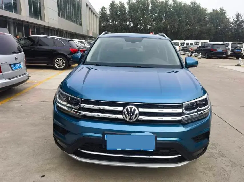 2019 VOLKSWAGEN THARU thumbnail 2