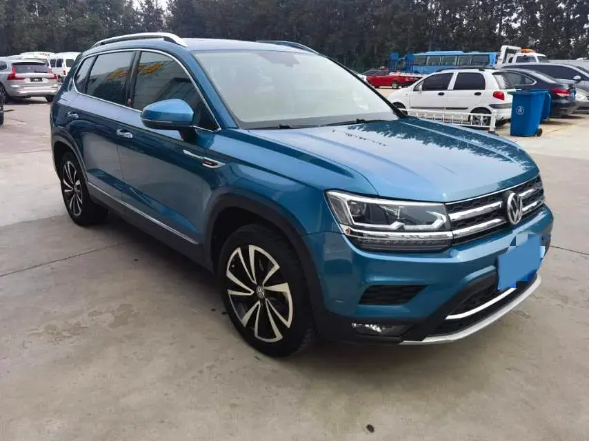 2019 VOLKSWAGEN THARU thumbnail 3