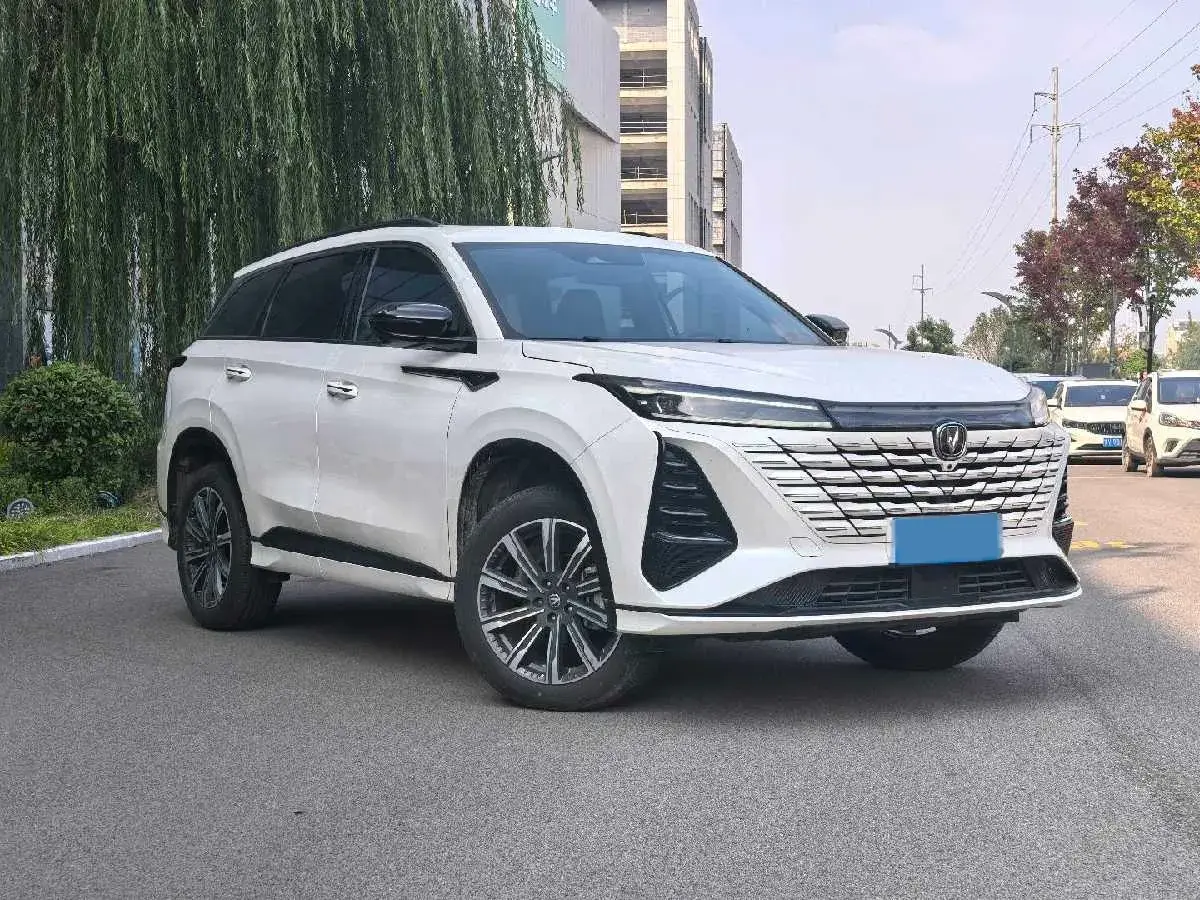 2024 CHANGAN CS75 thumbnail 2