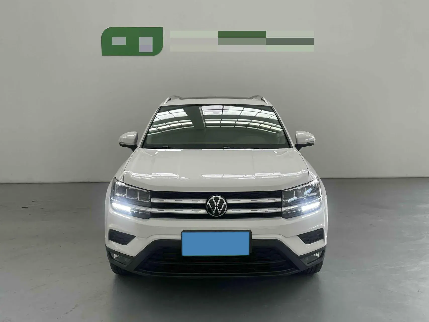 2022 VOLKSWAGEN THARU thumbnail 2