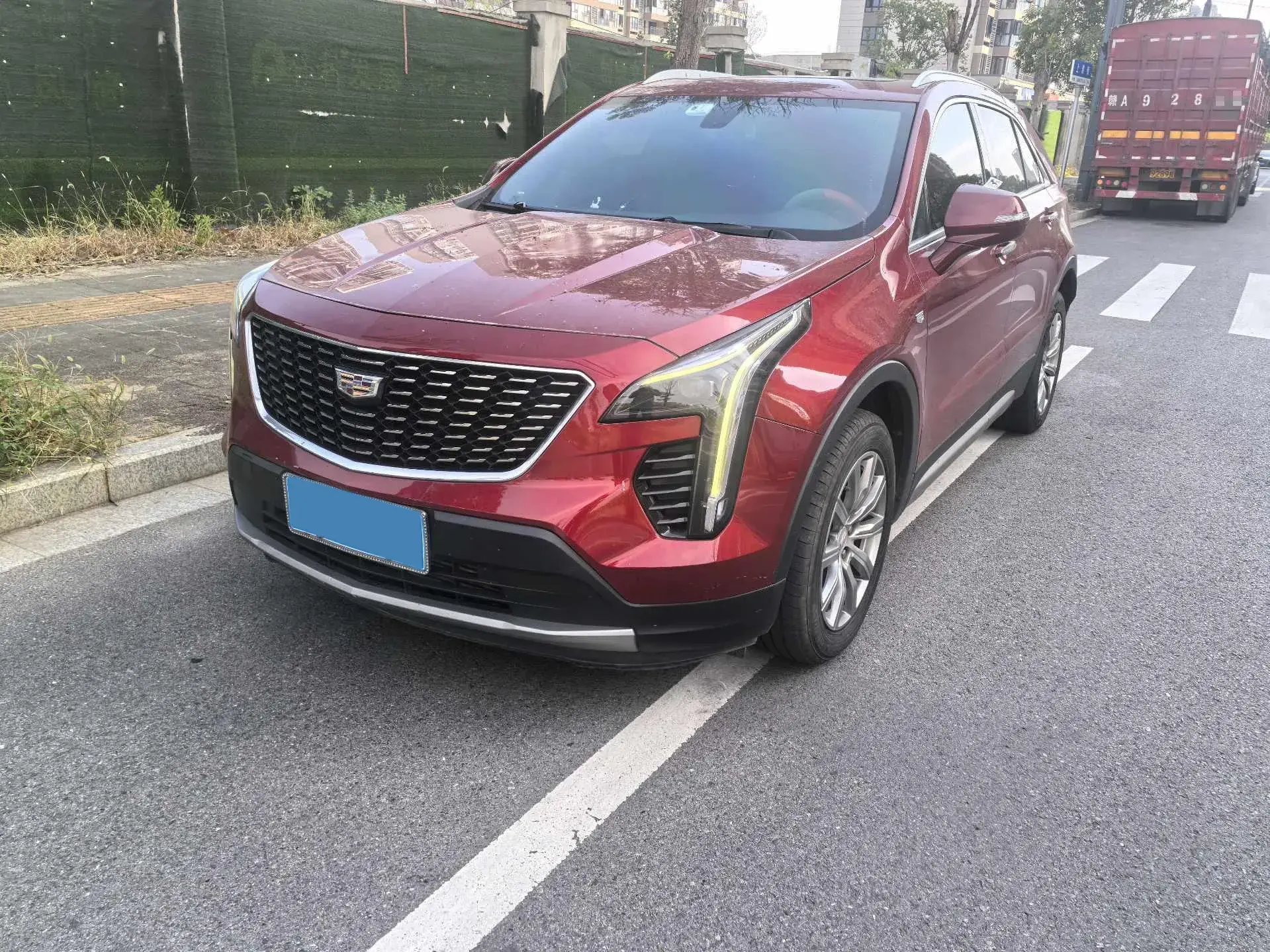 2021 CADILLAC XT4 view 1