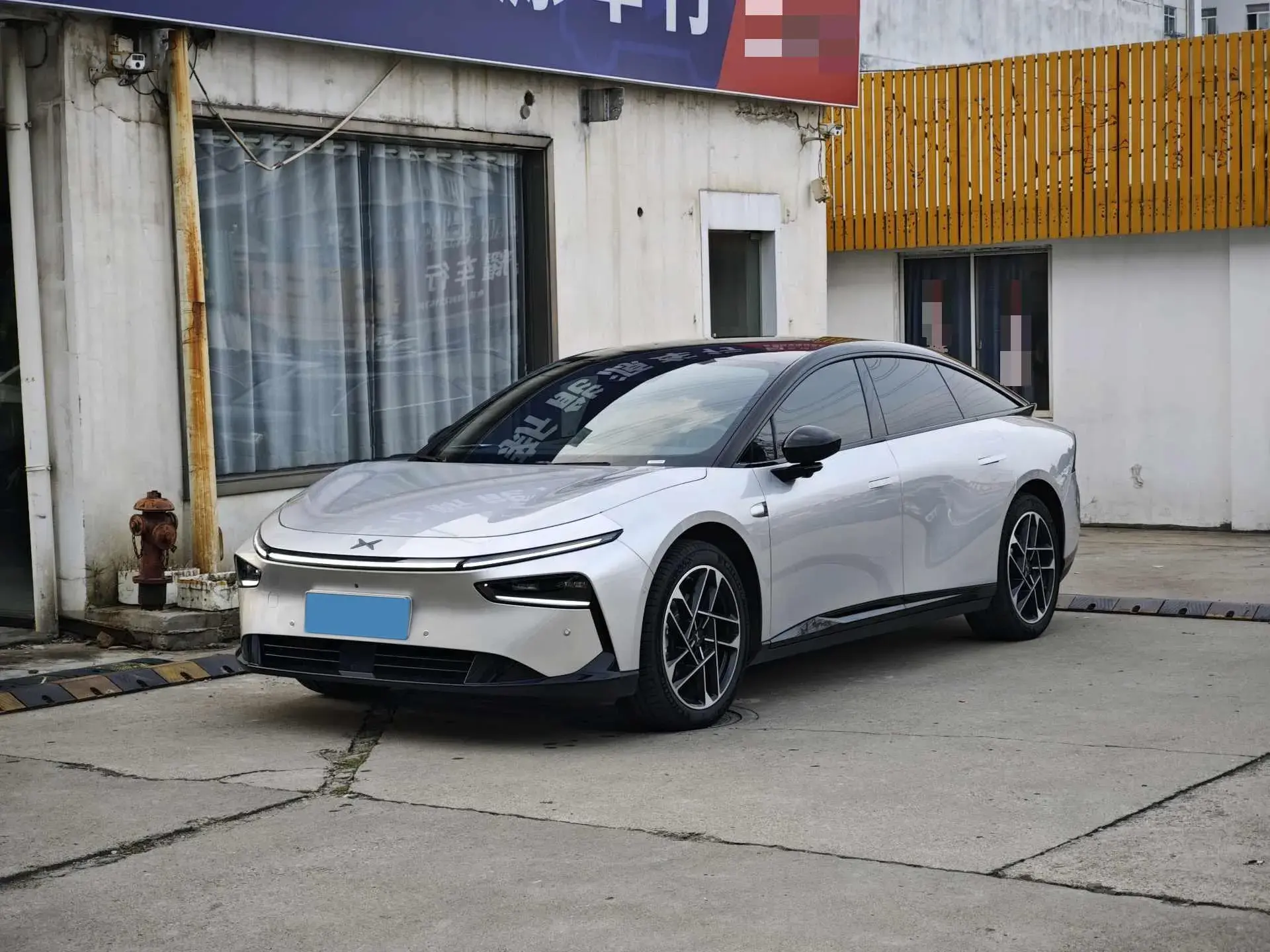 2024 XPENG P7+ view 1