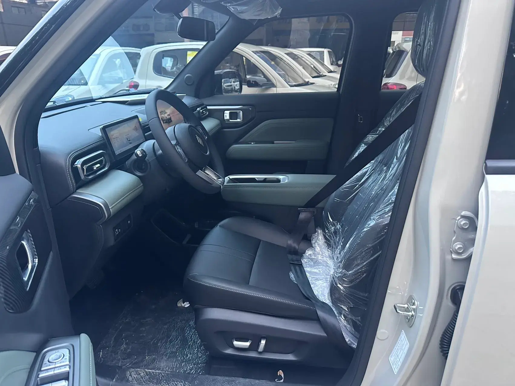 2023 BAOJUN YEPPLUS thumbnail 4