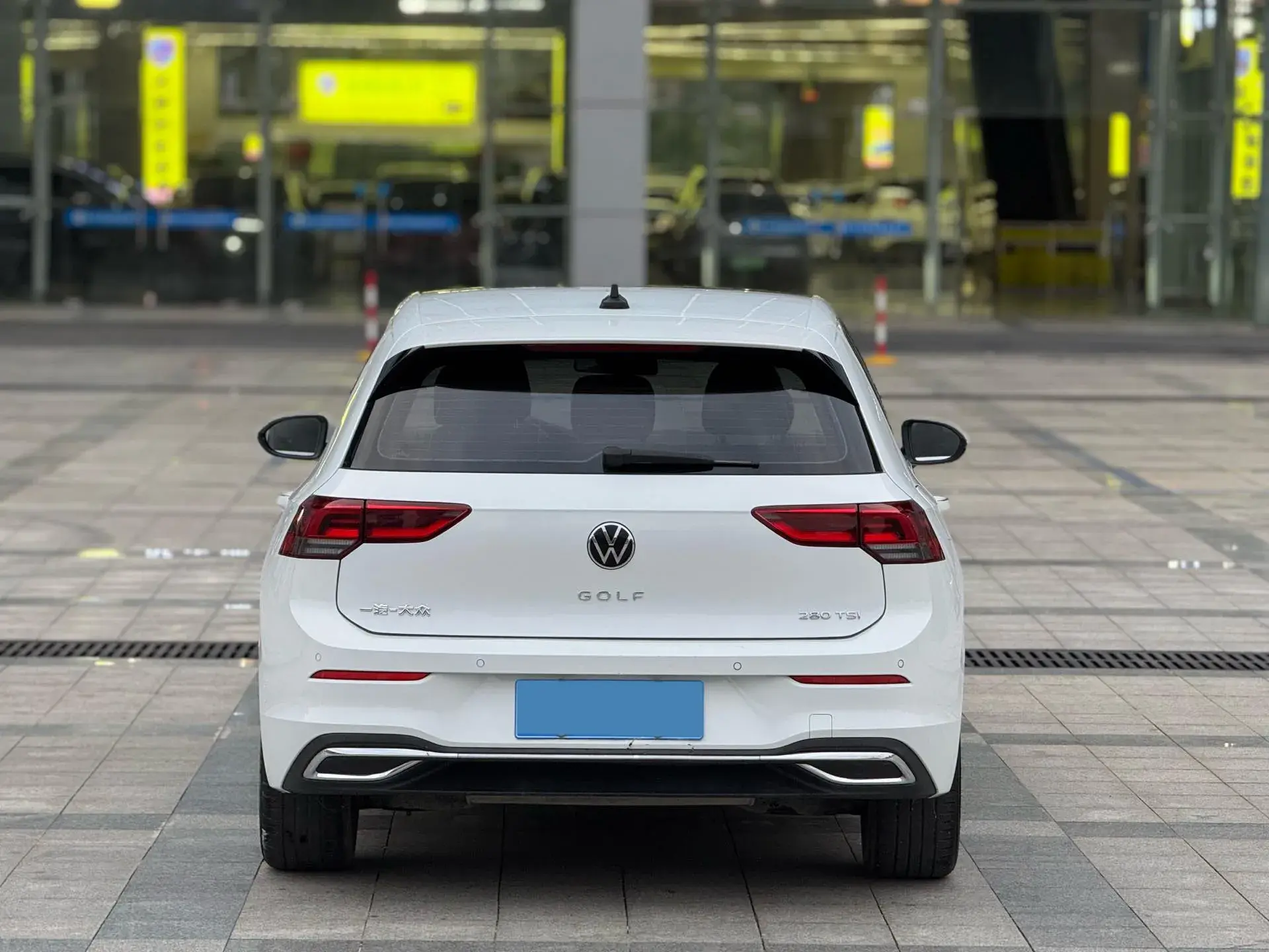 2021 VOLKSWAGEN GOLF thumbnail 4