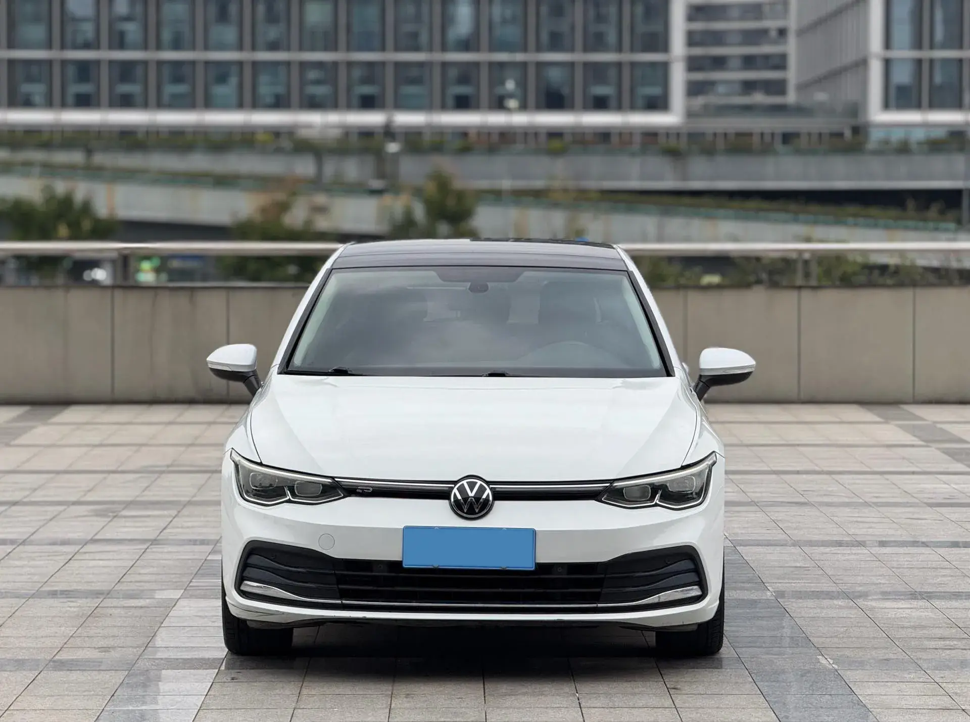 2021 VOLKSWAGEN GOLF thumbnail 2