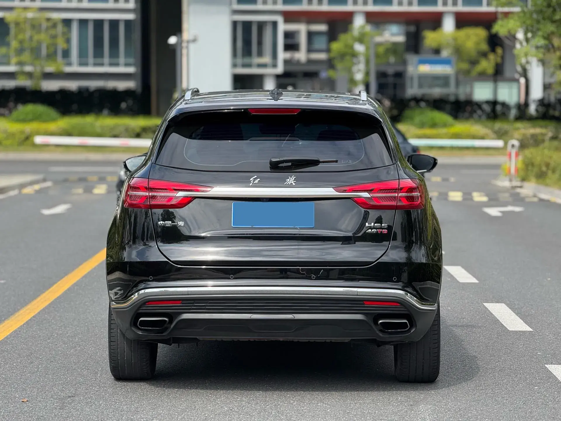 2022 HONGQI HS5 thumbnail 4
