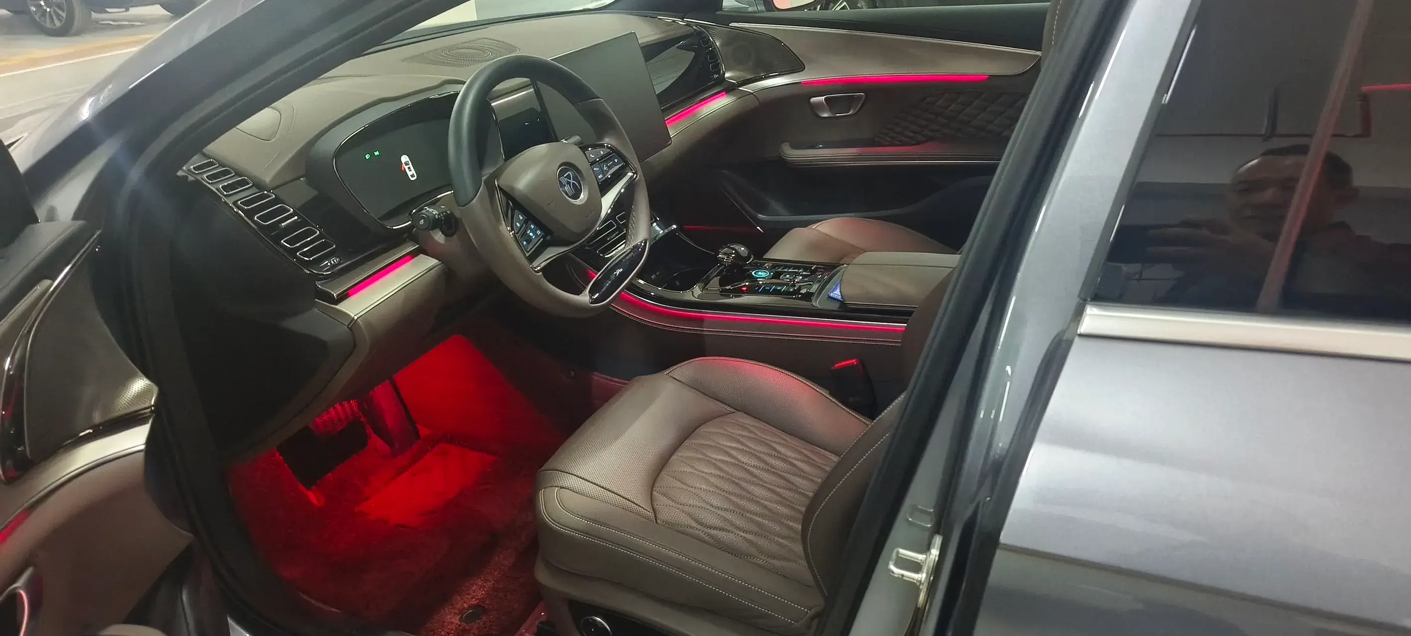 2023 BYD HAN thumbnail 4