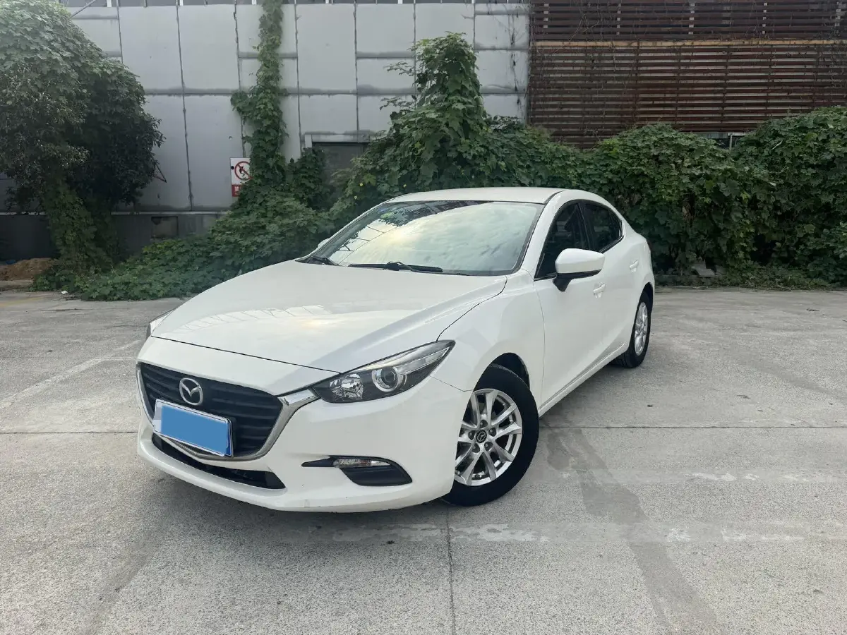 2019 Mazda 3 Axela 1.5L 117HP L4 6AT