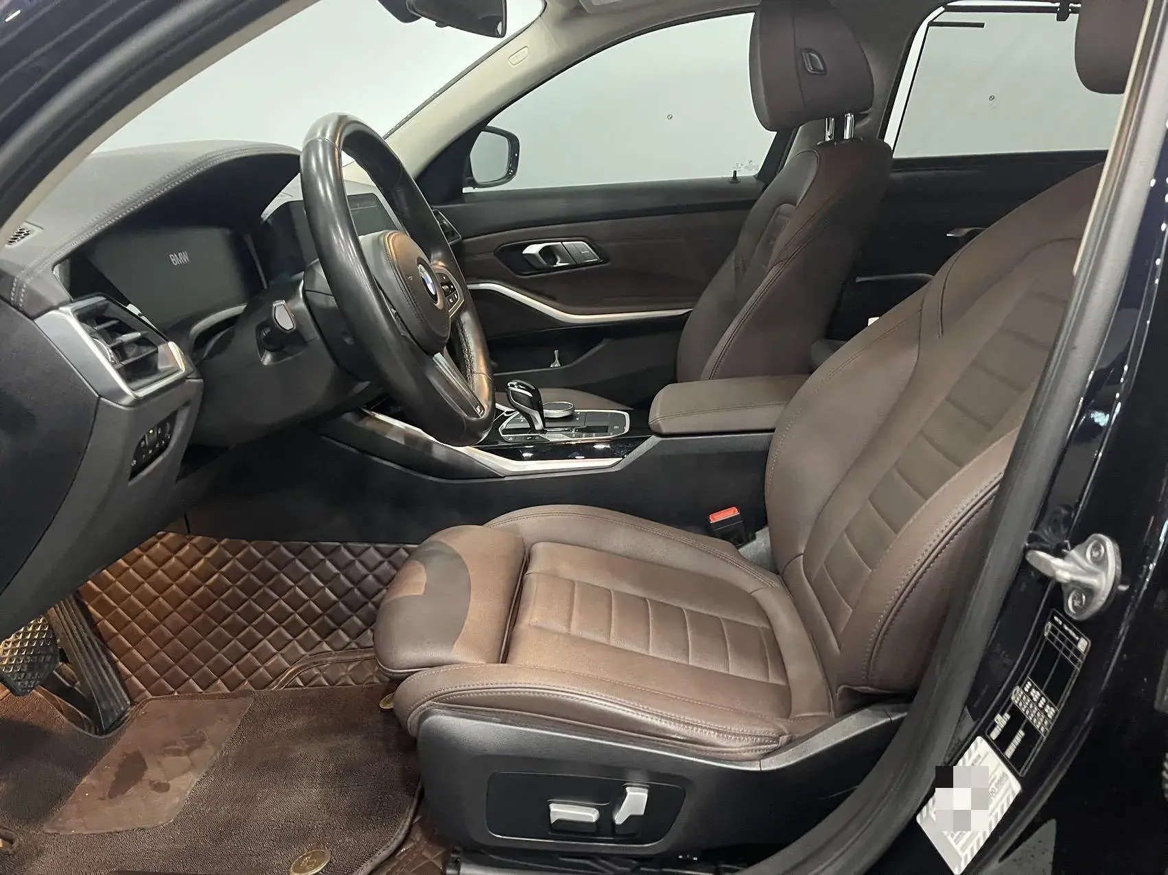 2020 BMW 3 thumbnail 4