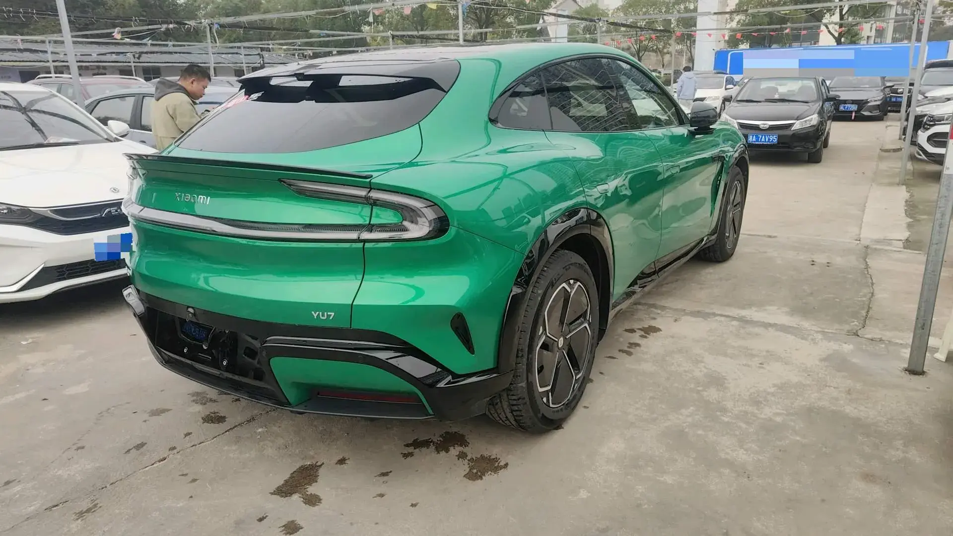 2025 MI YU7 thumbnail 4