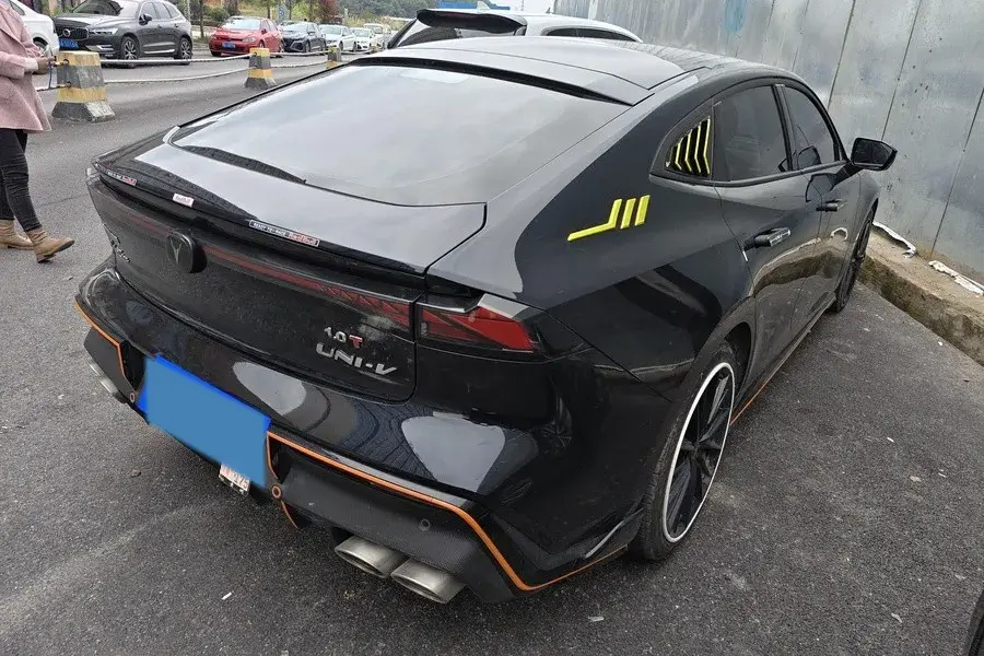 2022 CHANGAN UNI-V thumbnail 2