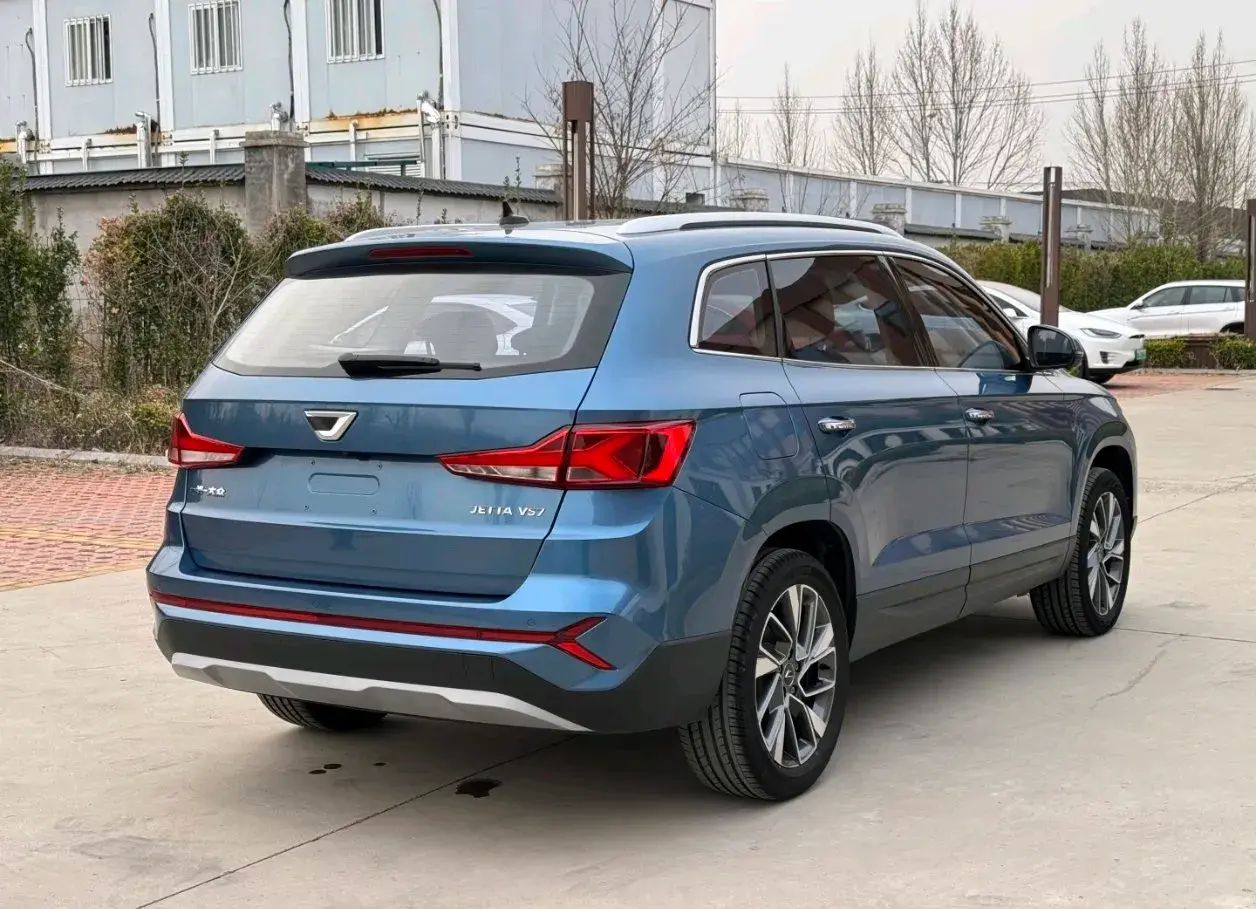 2022 JETTA VS7 thumbnail 3