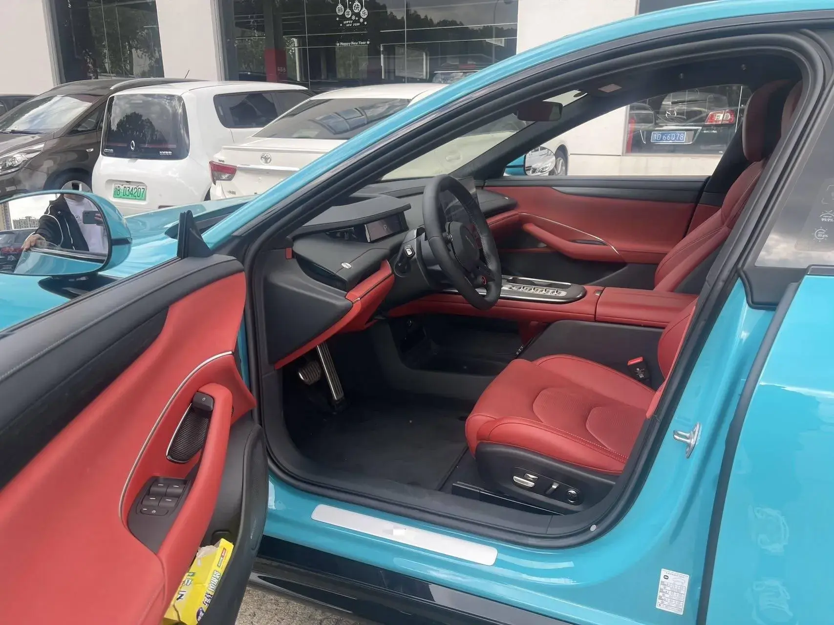 2024 MI SU7 thumbnail 3