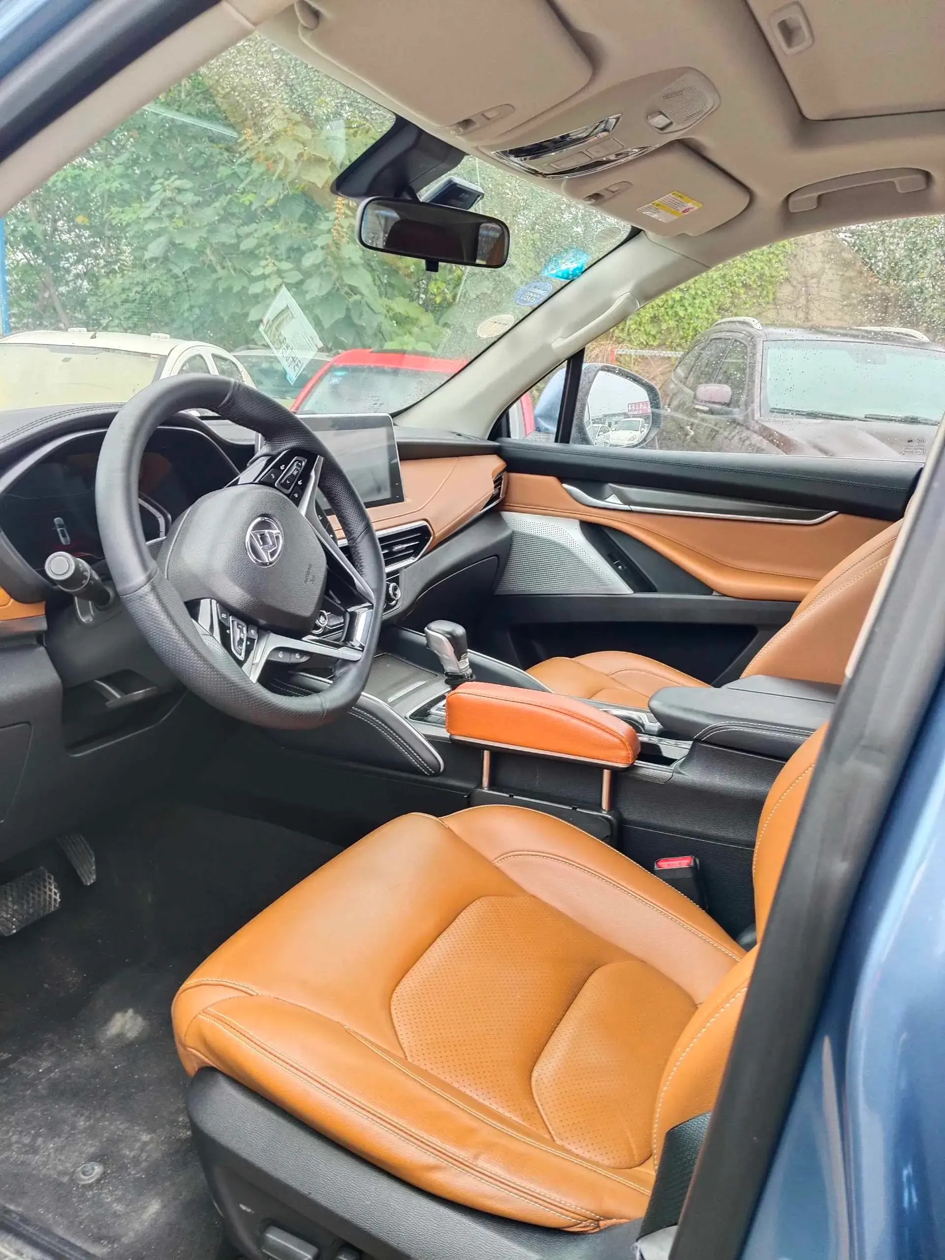 2017 MAXUS D90 thumbnail 4