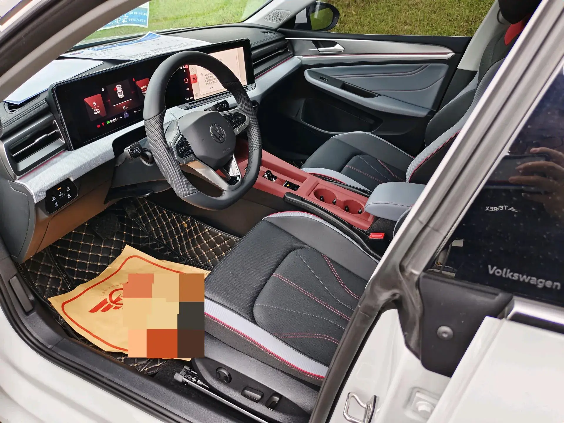 2023 VOLKSWAGEN LAMANDO thumbnail 3