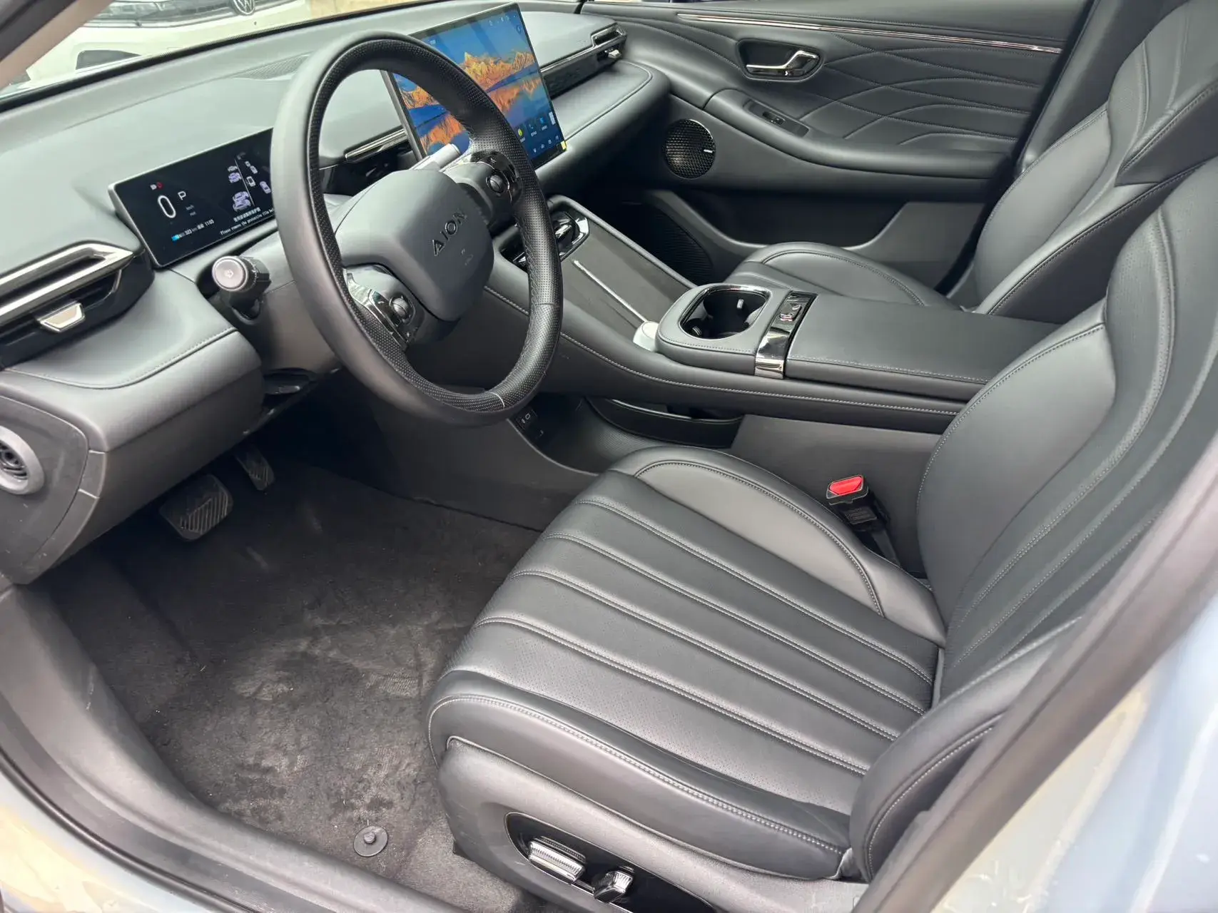 2025 AION AION thumbnail 3