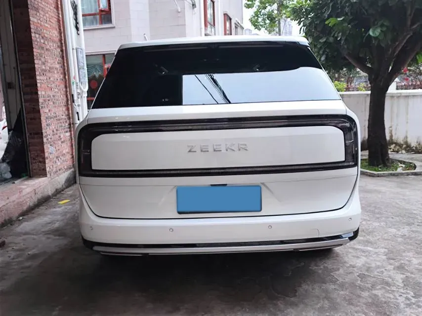 2025 Zeekr 9X 2.0T 279HP L4 1DHT PHEV,autocango,china used car exporter,china ev exporter,chinese used car exporter,chinese used ev exporter