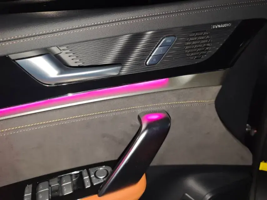 2023 BYD TANG thumbnail 3