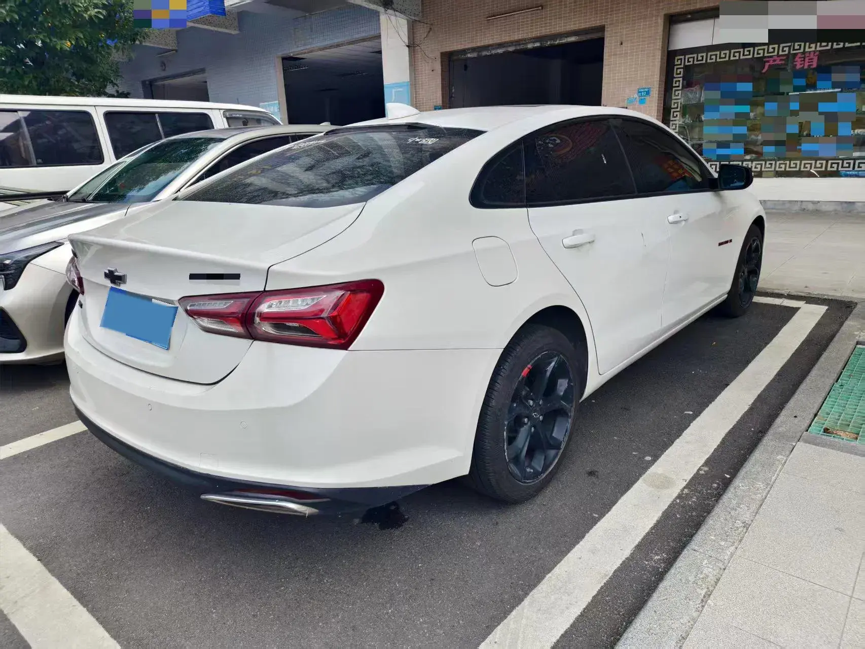 2022 CHEVROLET MALIBU thumbnail 2