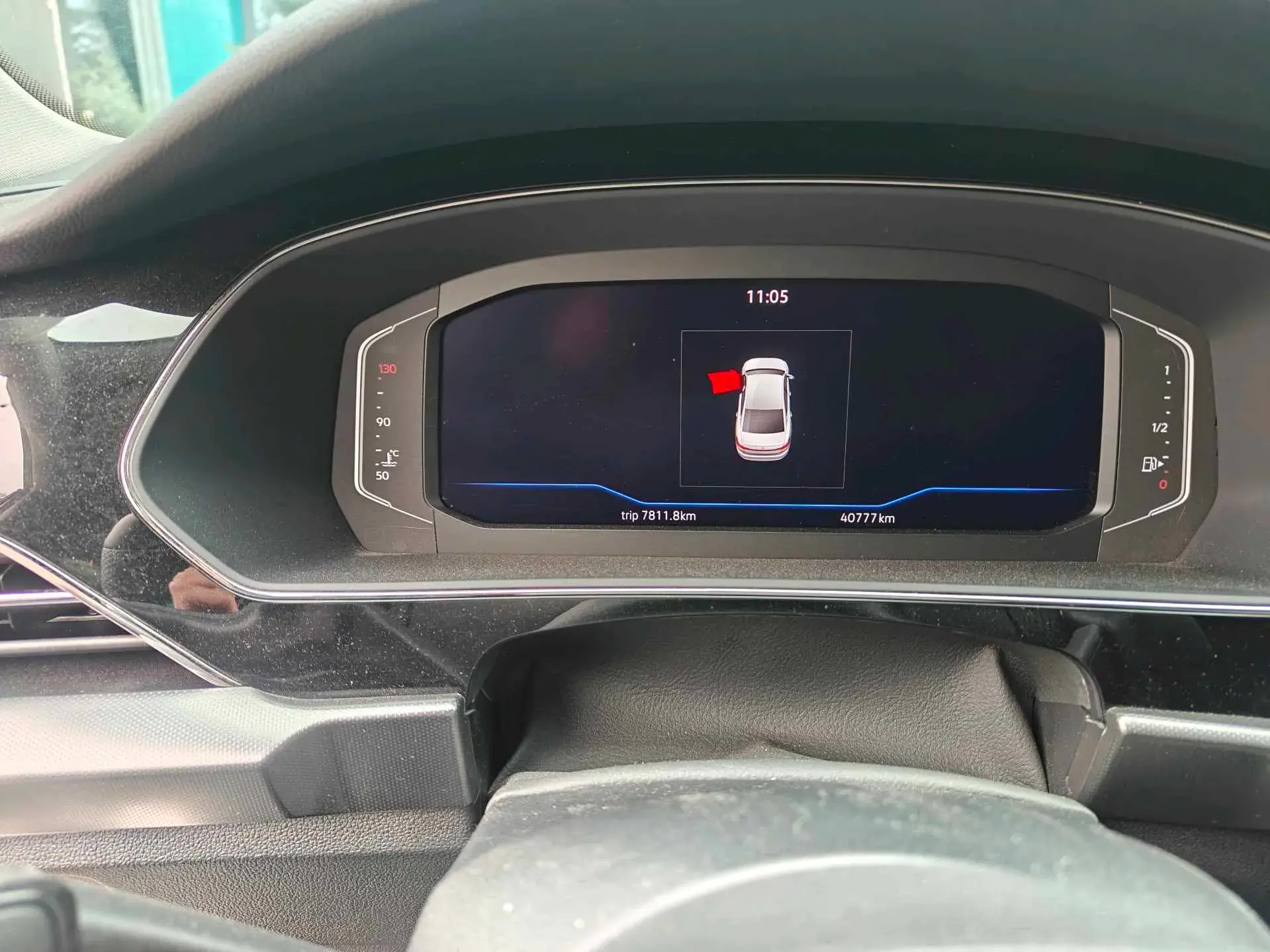 2024 VOLKSWAGEN PASSAT thumbnail 4