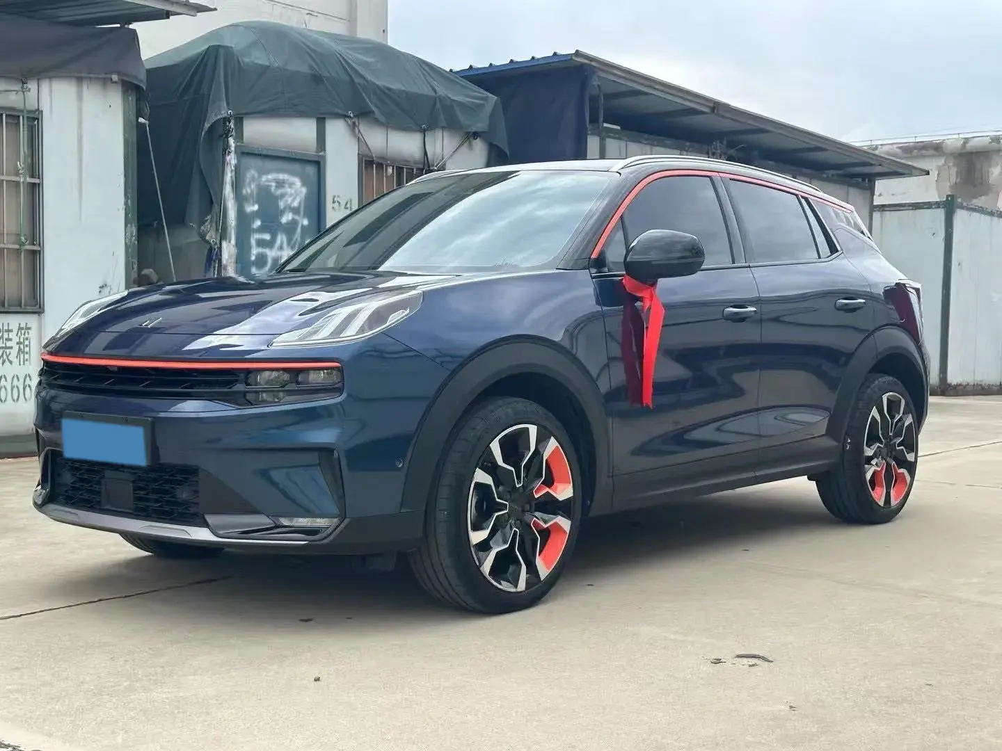 2020 LYNK&CO 06 view 1