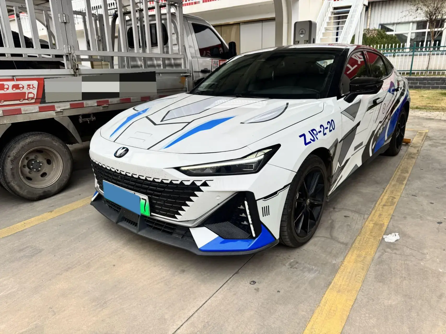 2023 CHANGAN UNI-V view 1