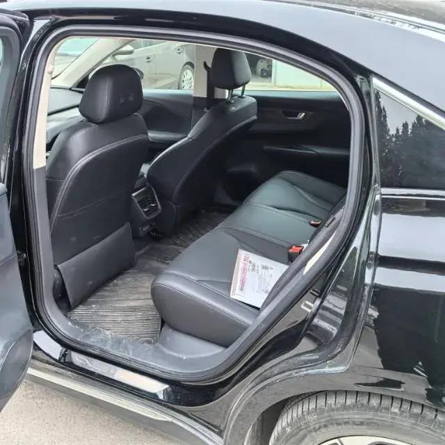 2023 HONGQI E-QM5 thumbnail 4