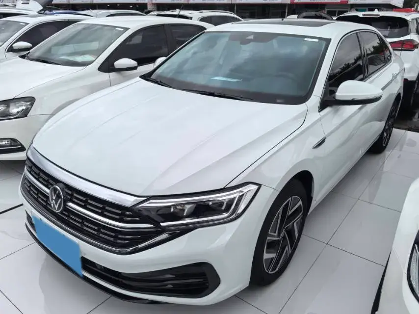 2024 VOLKSWAGEN SAGITAR view 1