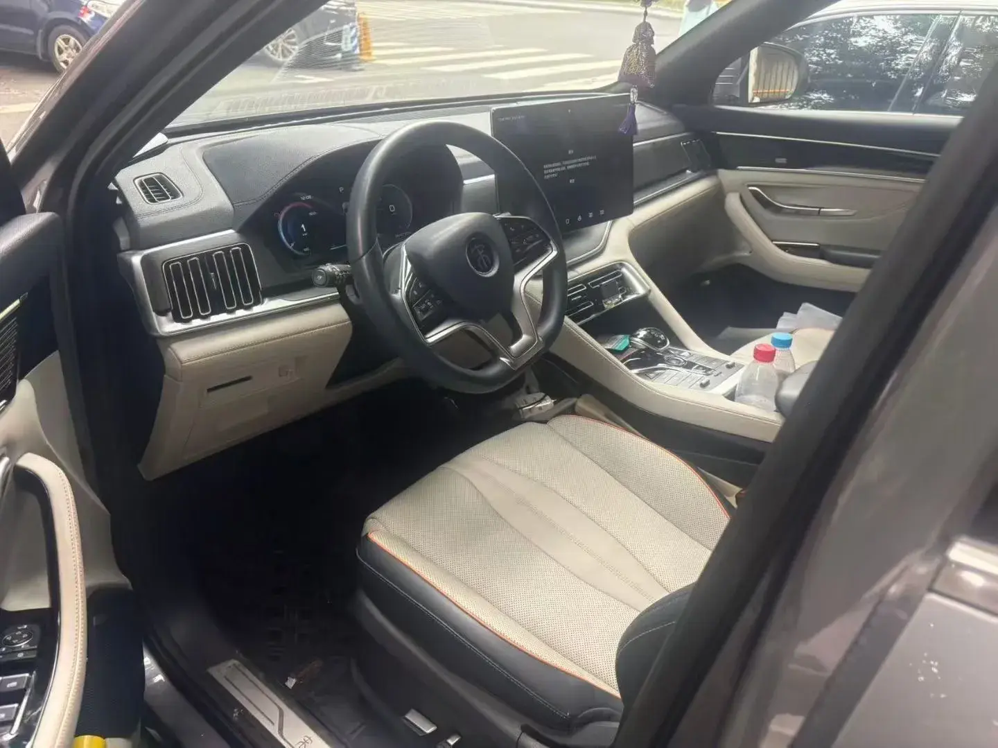 2023 BYD SONG thumbnail 4