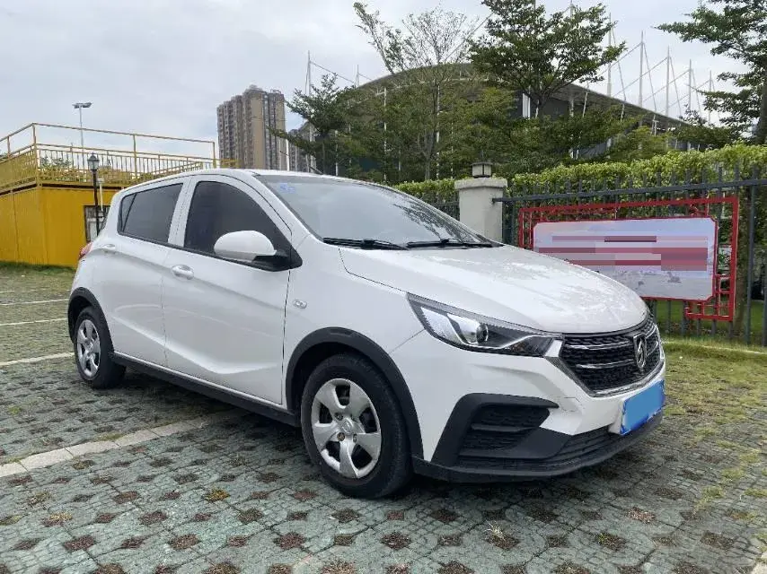 2019 BAOJUN 530 thumbnail 3