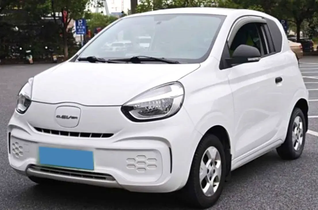 2021 ROEWE CLEVER view 1