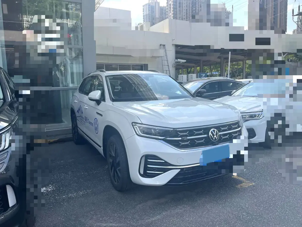 2023 VOLKSWAGEN TAYRON thumbnail 2